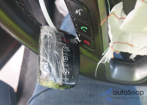 2015 Hyundai Santa Fe Sport 2.0L Turbo z USA, uszkodzony, nr VIN 5XYZUDLA5FG251381